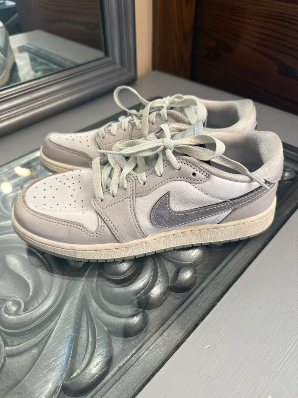 Nike Jordan 6 Youth Boys Retro Low Top Sneakers in Light Gray and White
